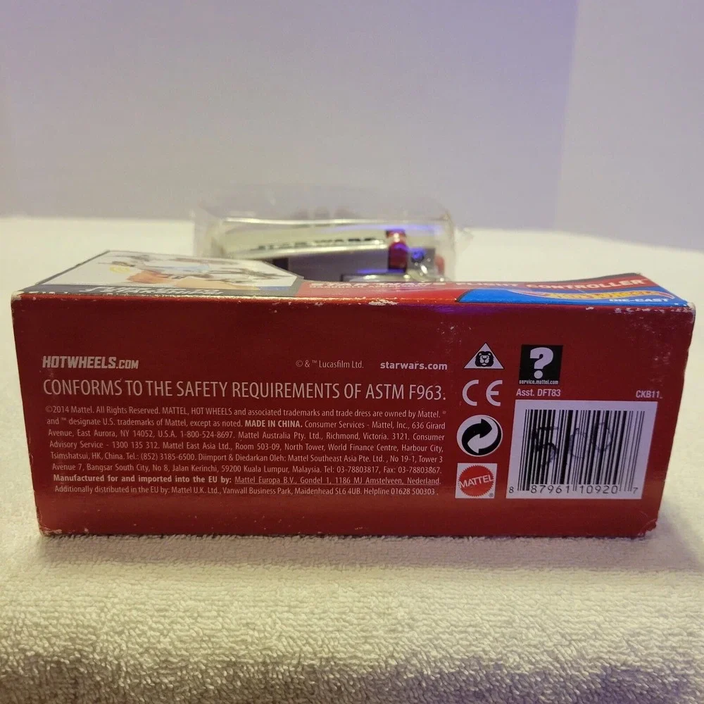2014 Hot Wheels Disney Star Wars Flight Controller With Millennium Falcon